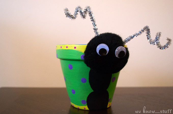 Kids Craft: Painted Terra Cotta Flower Pots - we know stuff