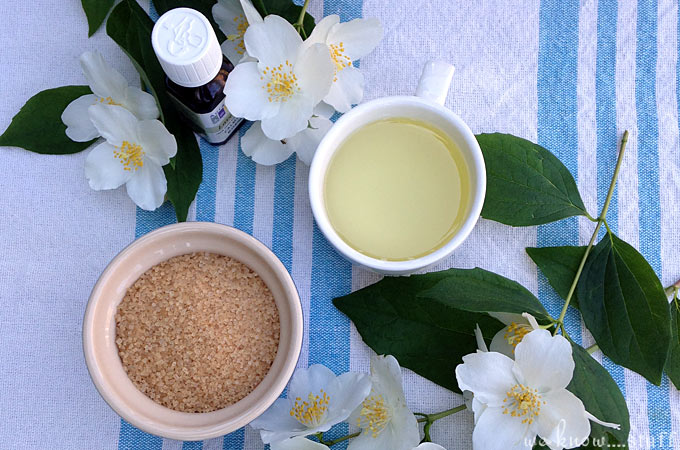 Learn how to make your own homemade body scrubs and you'll never have to buy them again! Our Lavender Coconut Oil Sugar Scrub is amazing for summer. 