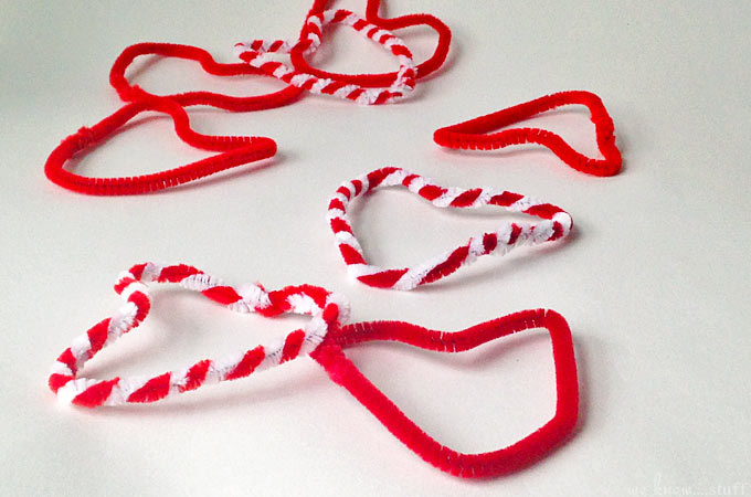 Why buy Valentine's Day decorations when your kids can make them at home? These Pipe Cleaner Hearts make the most adorable diy heart garland!