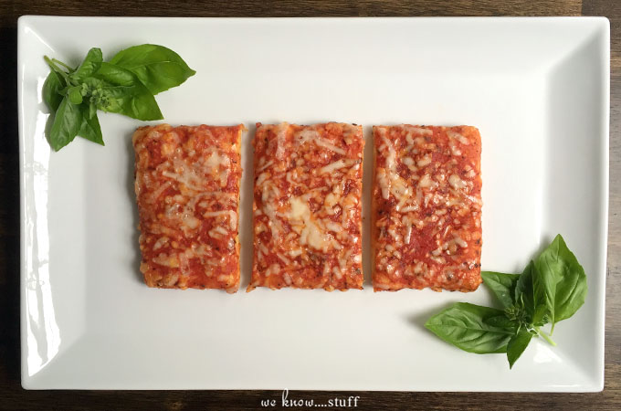 This felt pizza craft is a fun way to get your kids excited about making dinner. It's also an excellent fine motor skills activity for little hands.