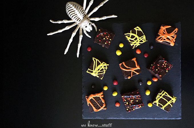 These 4 scary Halloween Desserts can be made in no time at all. Super creepy and semi-homemade, they're bound to creep out your friends!