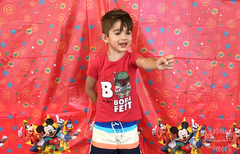 We love Disney, so when the Disney Parks Team asked us if we wanted to host a magical Disney kids preschool playdate, the answer was, "Yes! Yes, we do!"