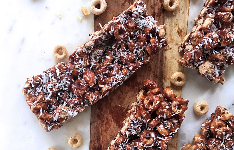 This No Bake Cereal Bars Recipe is Made With Love From Cheerios! Made with just a few simple ingredients, your kids will love them as an after school treat!