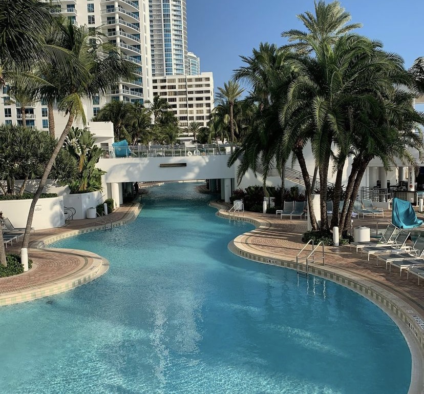 The Diplomat Beach Resort - Family Friendly Beachfront Hotel - we know stuff