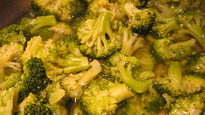 We Know Stuff Penne and Broccoli Florets