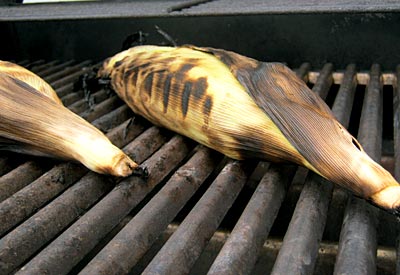 https://www.weknowstuff.us.com Grilled Corn on the Cob