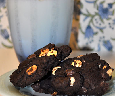 Chocolate Recipe Round-Up. www.weknowstuff.us.com Chocolate Recipe Round-Up. www.weknowstuff.us.com