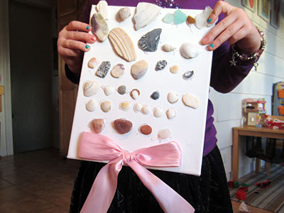 Does your child love to collect things found in nature? Our Canvas Wall Art For Kids is a perfect way to help them organize and display their collections!