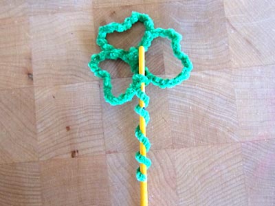 https://www.weknowstuff.us.com Shamrock Barrette Tutorial