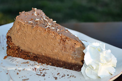 Chocolate Indulgence Cake, www.weknowstuff.us.com