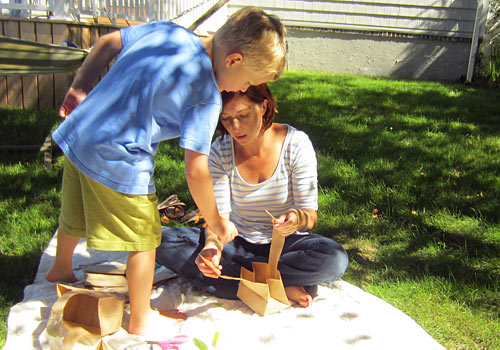 Paper bag basket https://www.weknowstuff.us.com