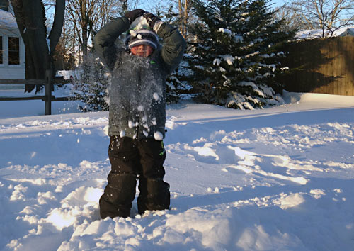 Another snow day? No problem! We've got you covered with 5 Snow Day Fun Activities To Do With Your Kids. Tons of cute ways to keep the whole family entertained and smiling throughout your next snowstorm! Another snow day? No problem! We've got you covered with 5 Snow Day Fun Activities To Do With Your Kids. Tons of cute ways to keep the whole family entertained and smiling throughout your next snowstorm!